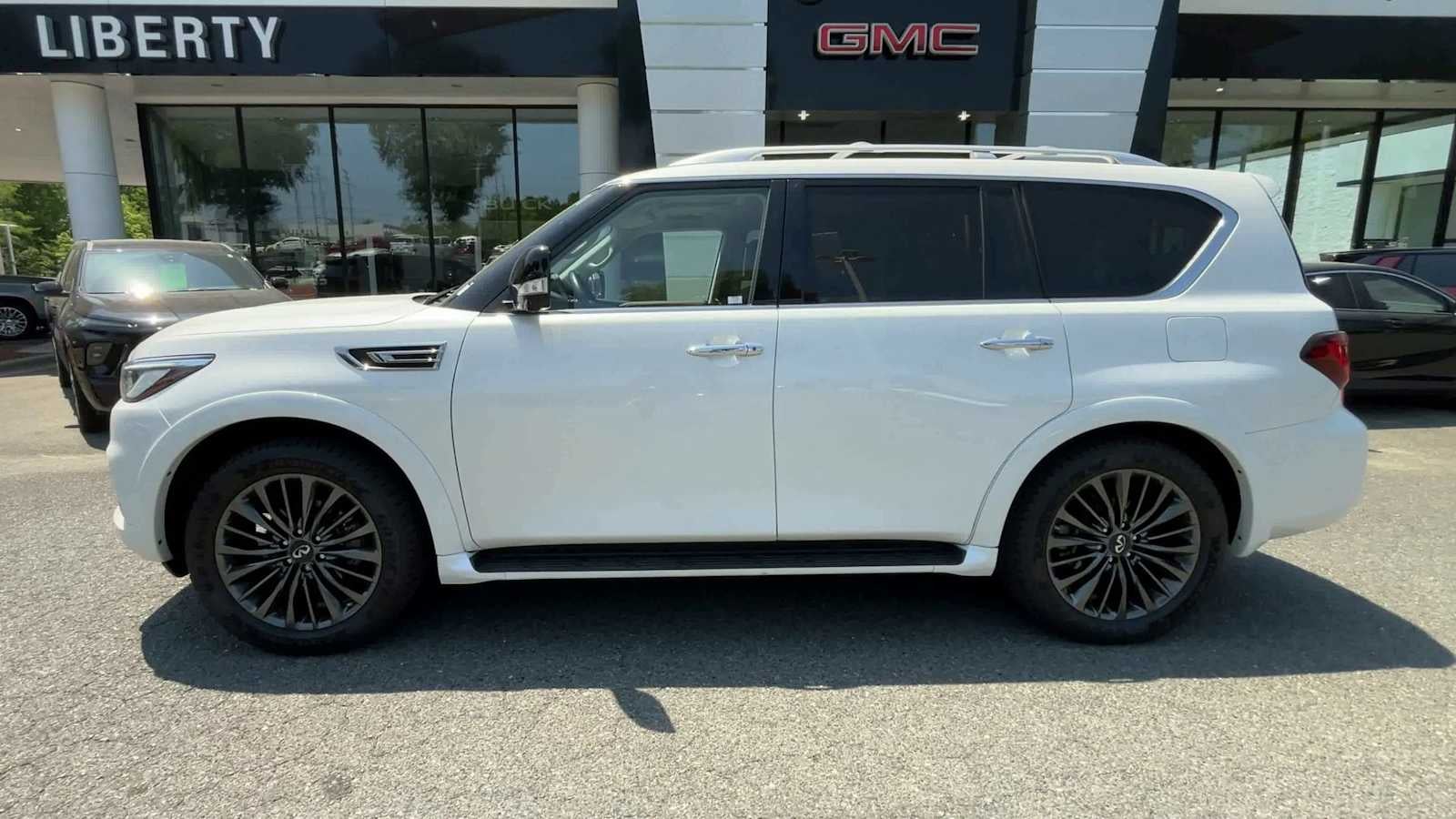 2022 INFINITI QX80 PREMIUM SELECT