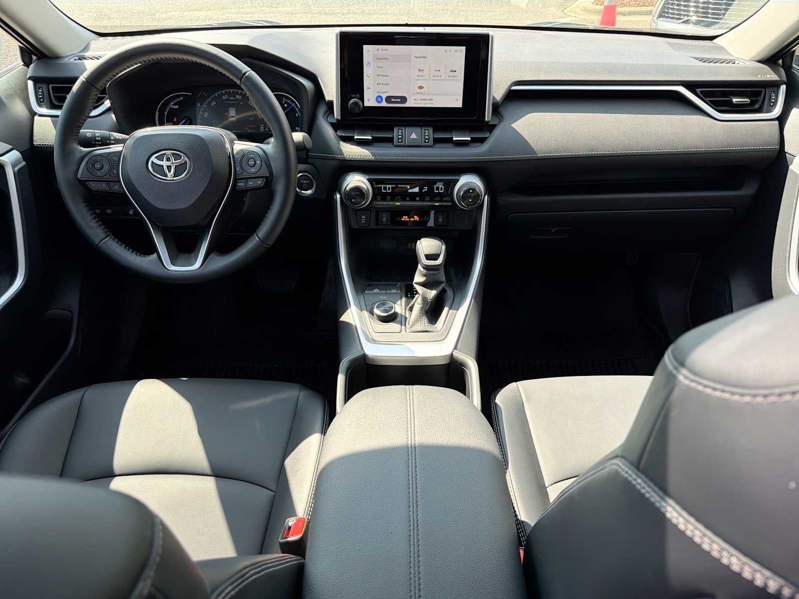 2025 Toyota RAV4 Hybrid XLE Premium
