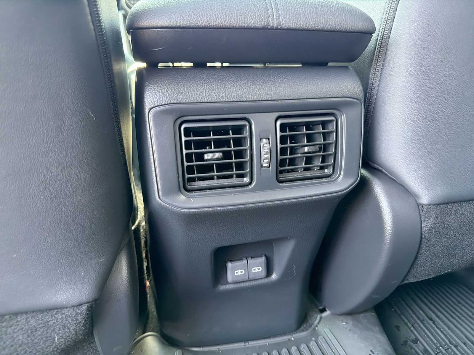 2025 Toyota RAV4 Hybrid XLE Premium