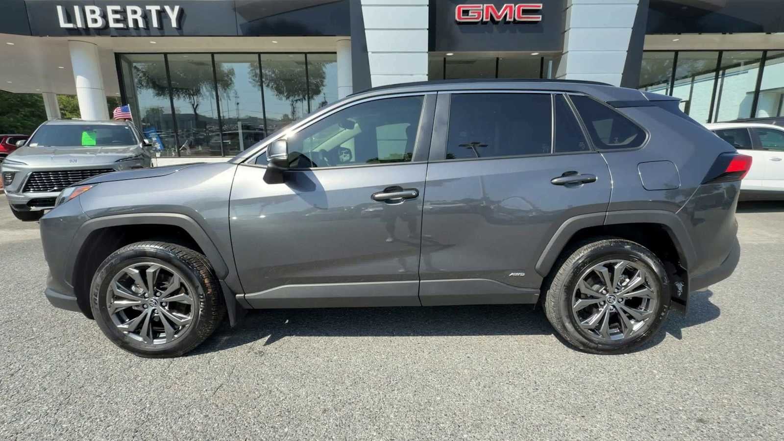 2025 Toyota RAV4 Hybrid XLE Premium