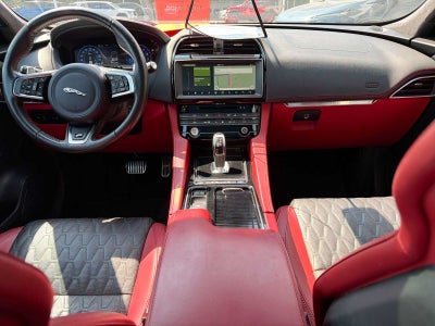 2020 Jaguar F-PACE SVR