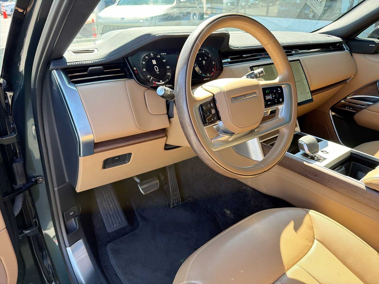 2024 Land Rover Range Rover SE
