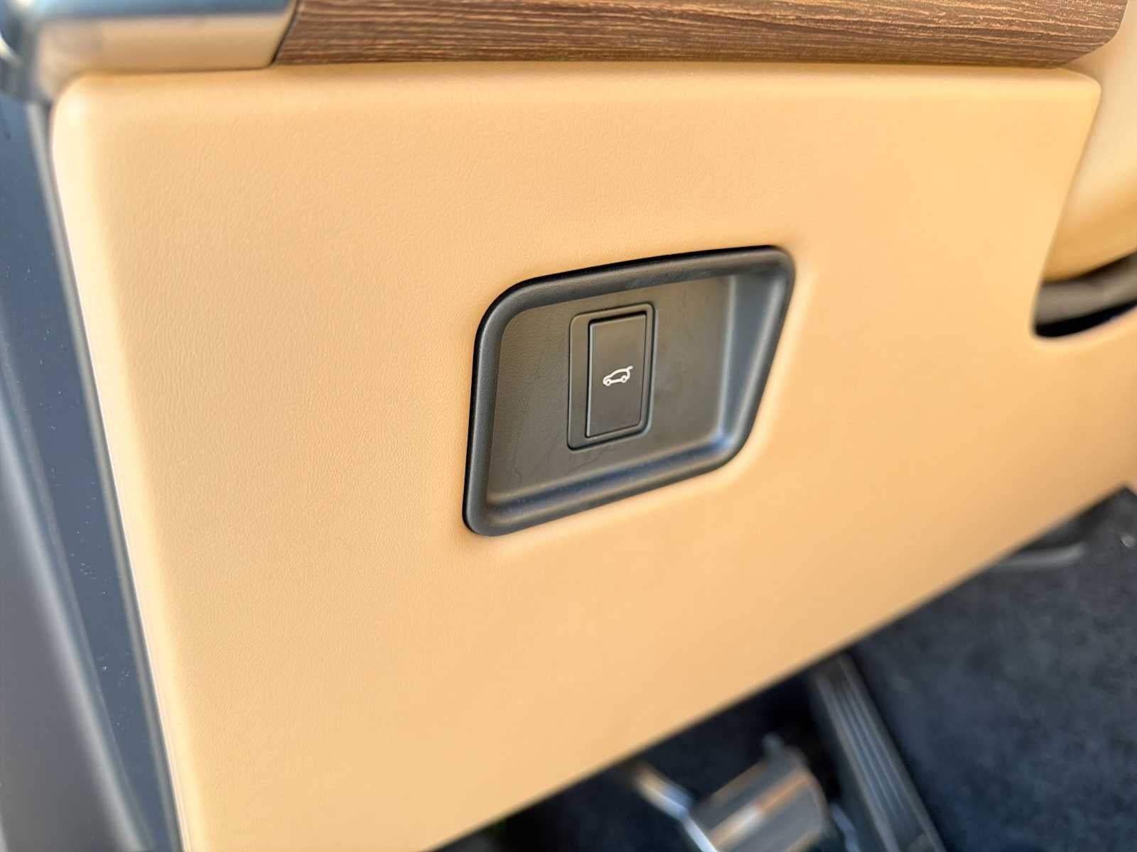 2024 Land Rover Range Rover SE