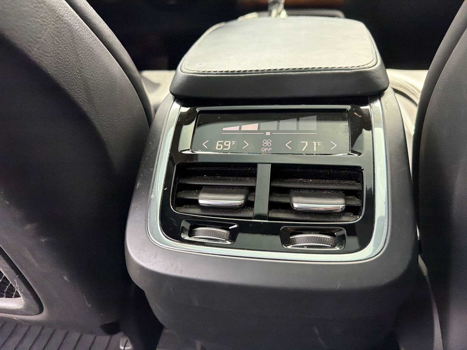 2017 Volvo XC90 Inscription