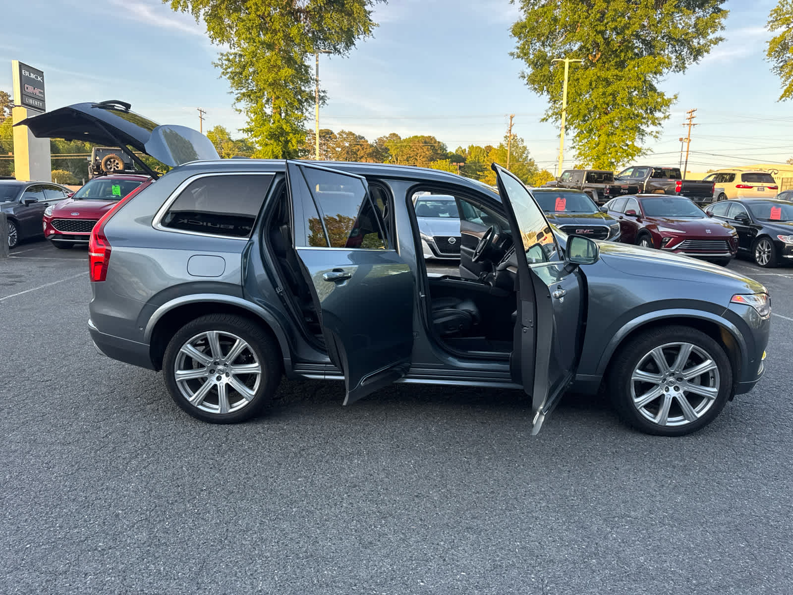 2017 Volvo XC90 Inscription